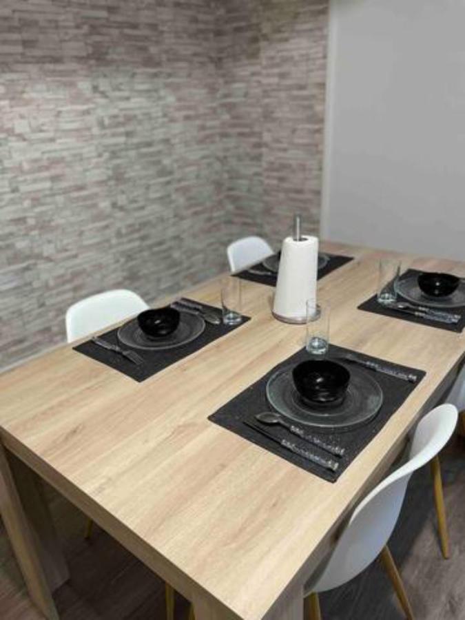 Appartement En Duplex Centre Ville D'Onnaing Eksteriør billede